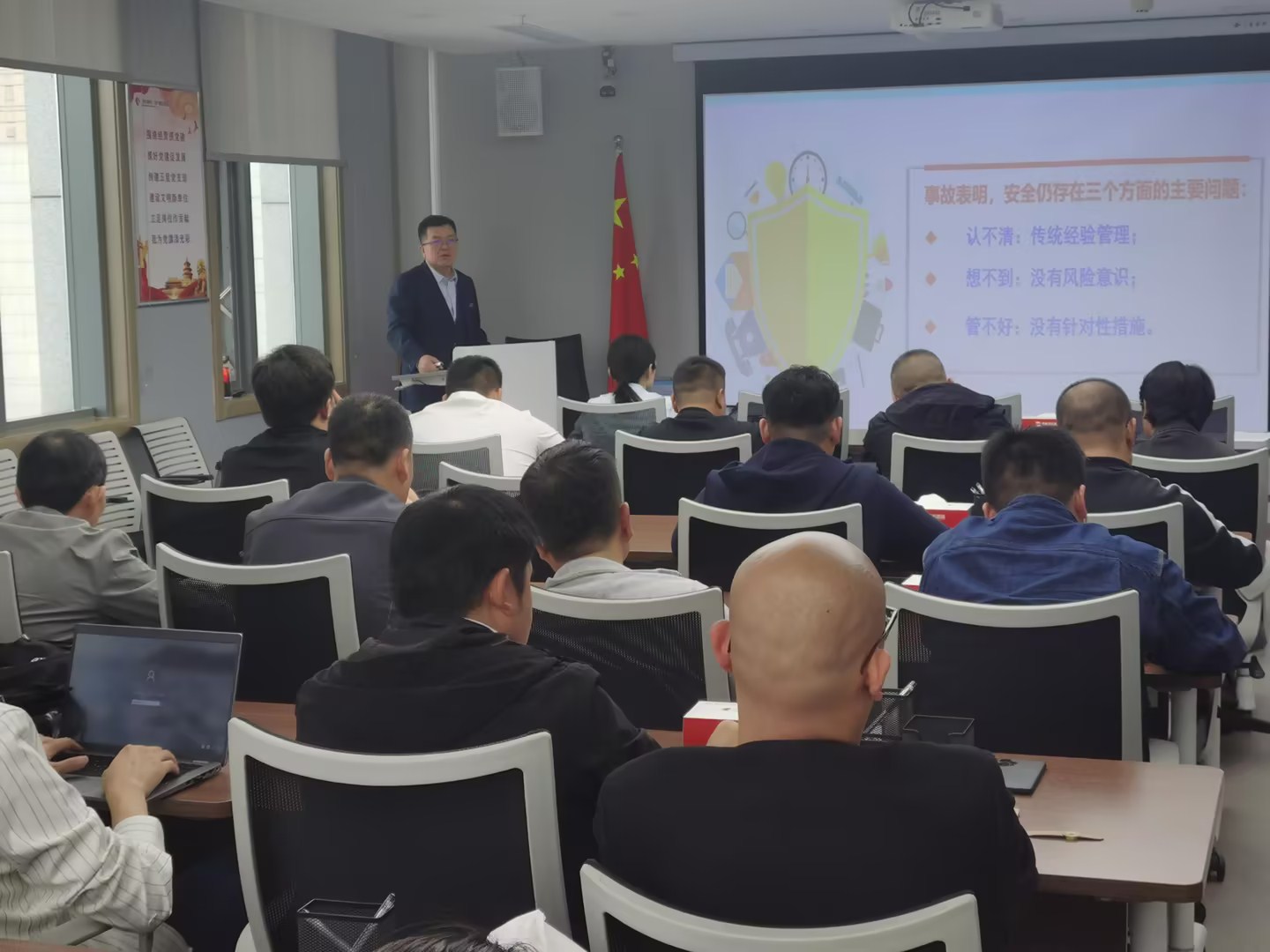 011698804189176684.jpeg 5d45418d26eed45e5f112a1594812543.jpg