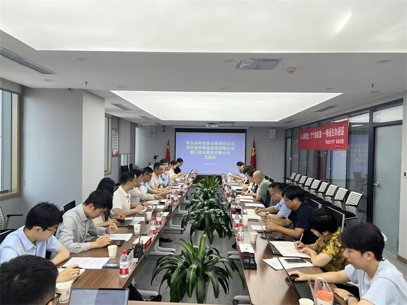 301735543298154161.jpeg b.jpg